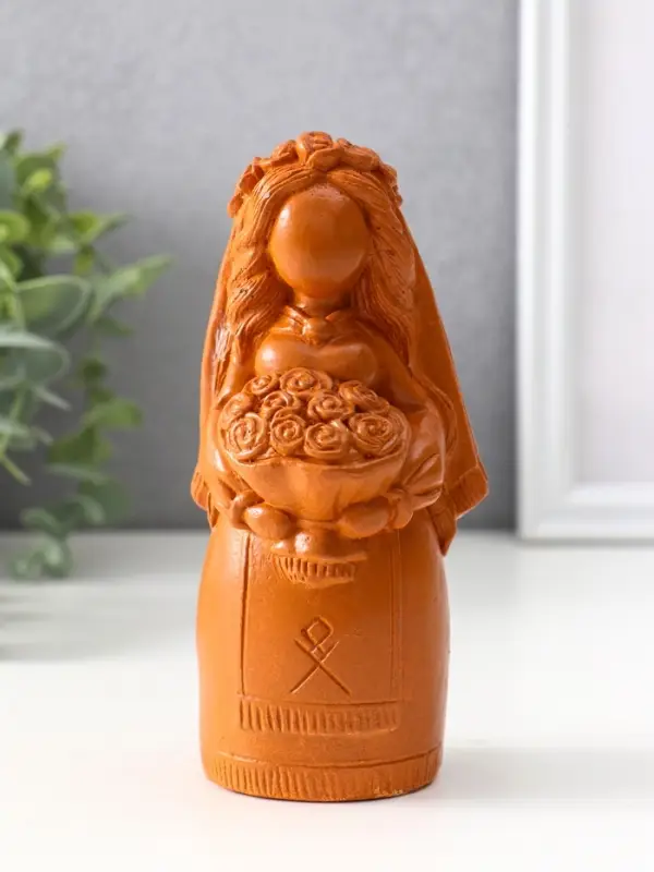 Фигура &laquo;Берегиня невеста&raquo;, 14&times;6.5&times;7 см, красная глина