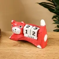Календарь настольный "Кошка" дерево 13х4х10 см, цв. красный