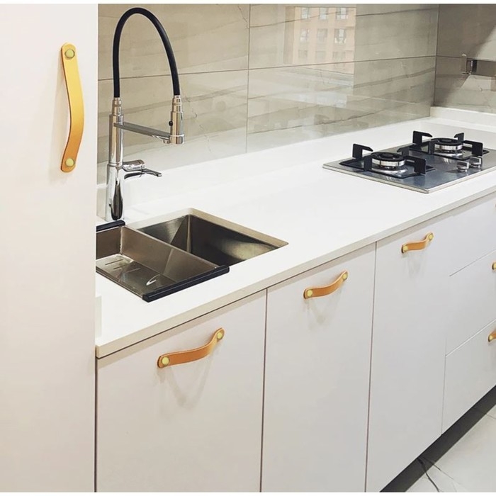 Ручка-скоба CAPPIO RSC010, кожа, м/о 96 мм, цвет бежевый