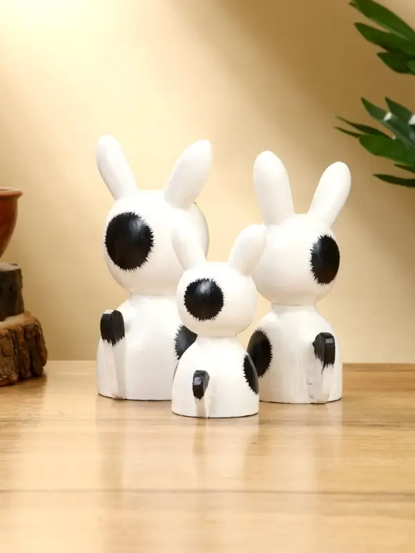 Набор сувенирный "Зайки" дерево H 14, 12, 9 см, цв. бело-чёрный