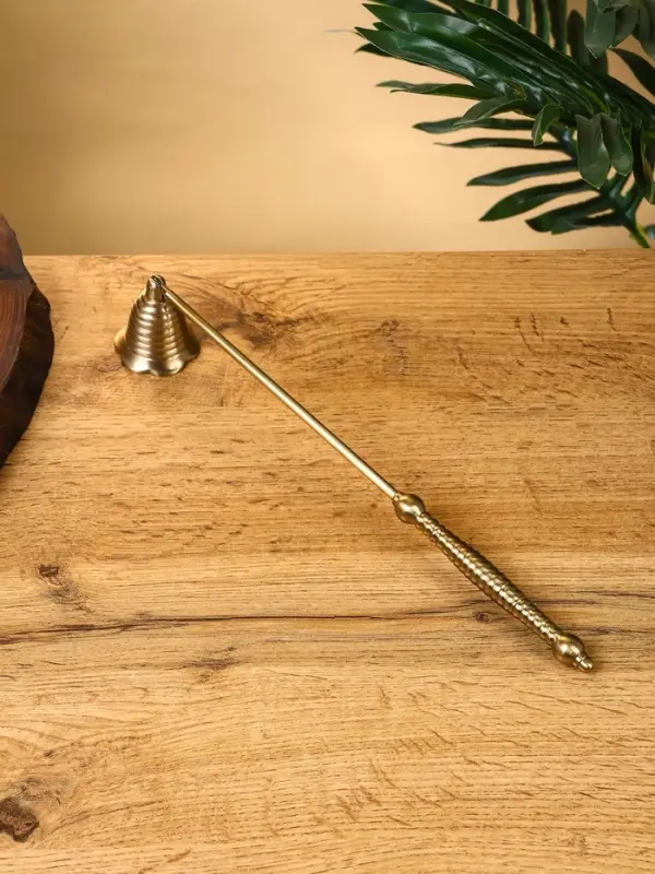 Гаситель для свечей "Спираль" латунь 28 см