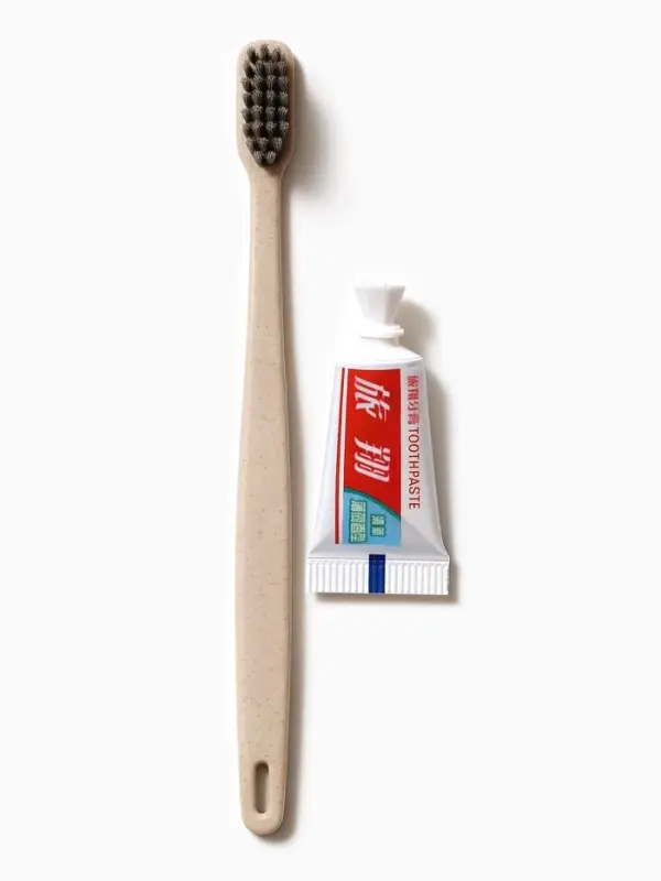 Зубной набор в пакете: зубная щетка 16 см + зубная паста 3 гр.