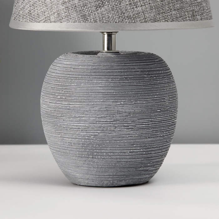 Настольная лампа с абажуром RISALUX &laquo;Люмина&raquo;, Е14, 40 Вт, серый, 20&times;20&times;30.5 см