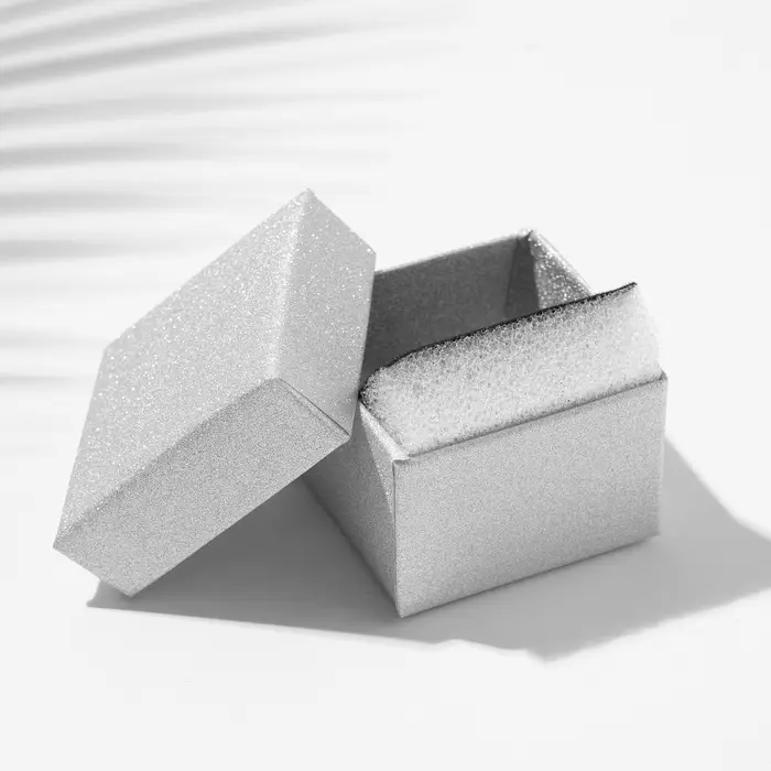 Коробочка подарочная под серьги/кольцо &laquo;Блеск&raquo;, 5&times;5 (размер полезной части 4.5&times;4.5 см), цвет серебро