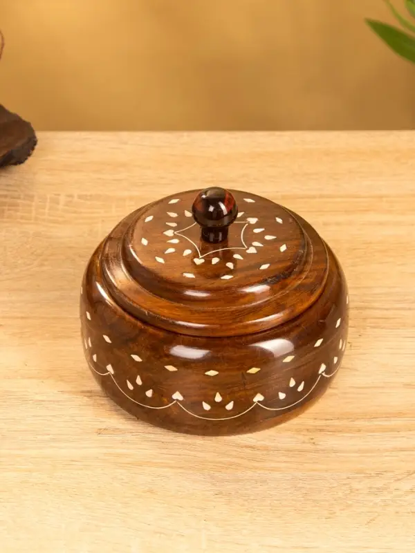 Ваза для конфет "Ассорти" 15х15х10 см, дерево шишам