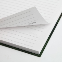 Ежедневник в подарочной коробке. Твердая обложка А5, 80л &laquo;Настоящему герою&raquo;