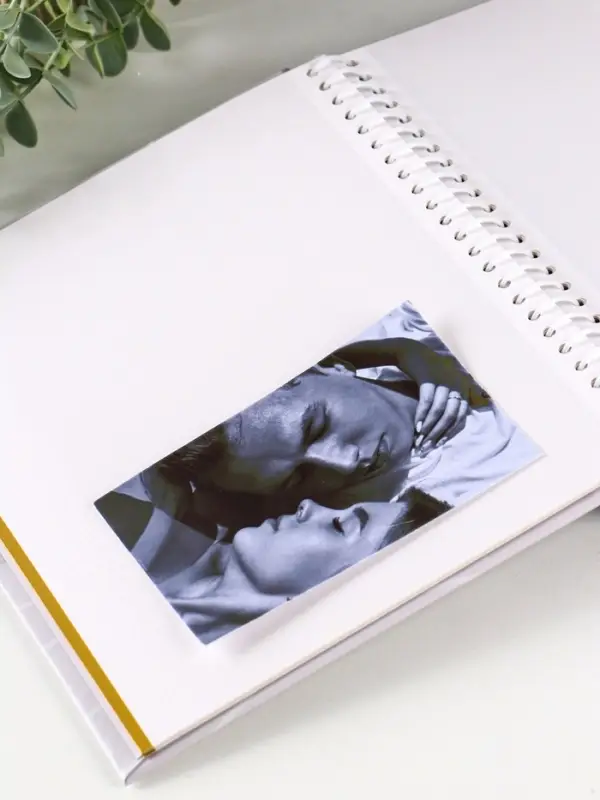 Фотоальбом "Жирафик" 10 "магнитных"листов 23X28см, пер-т внутр.спираль