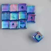 Бусина для творчества пластик "Кубик. Прозрачный перламутр" синий 1,4х1,4х1,4 см