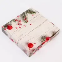 Подарочная коробка сборная с окном &laquo;Новогодние веточки&raquo;, 16&times;16&times;3 см