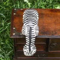 Сувенир дерево "Зебра Тася подглядывает" 19х11х5 см