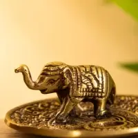 Подставка под благовония "Слоник на тарелке" латунь 7 см