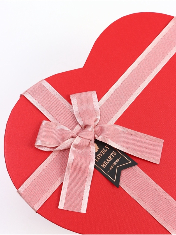 Набор коробок 3 в 1 сердца 31 х 27 х 13,3; 28 х 25 х 11,7; 26 х 23 х 10,3 см