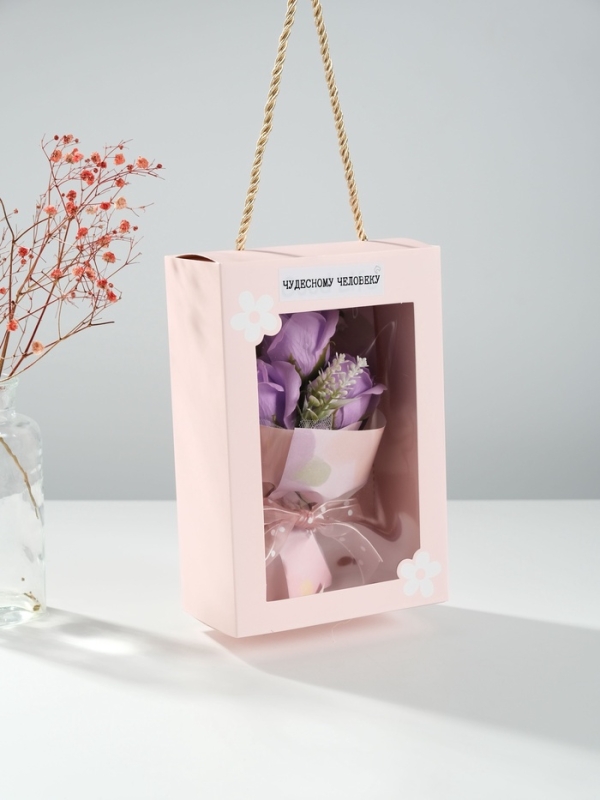 Букет из мыльных лепестков "Розы в подарочной коробке" фиолетовый 7,5х13,8х20,5 см