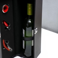 Шкатулка дерево, кожзам под бутылку "Гладкая кожа" 3 предмета 35х11х12 см