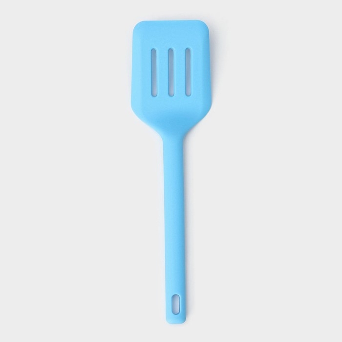 Лопатка с прорезями Доляна &laquo;Люкс&raquo;, 29,5&times;8&times;3 см, цвет голубой