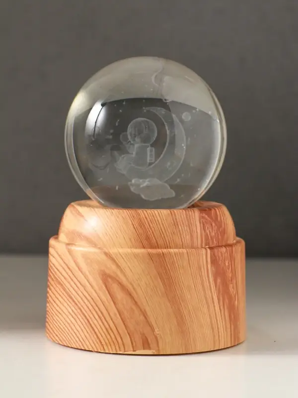 Сувенир стекло свет "Шар. Космонавт на месяце" 6хLED шар d=6 см, крутится, USB 7х7х10 см