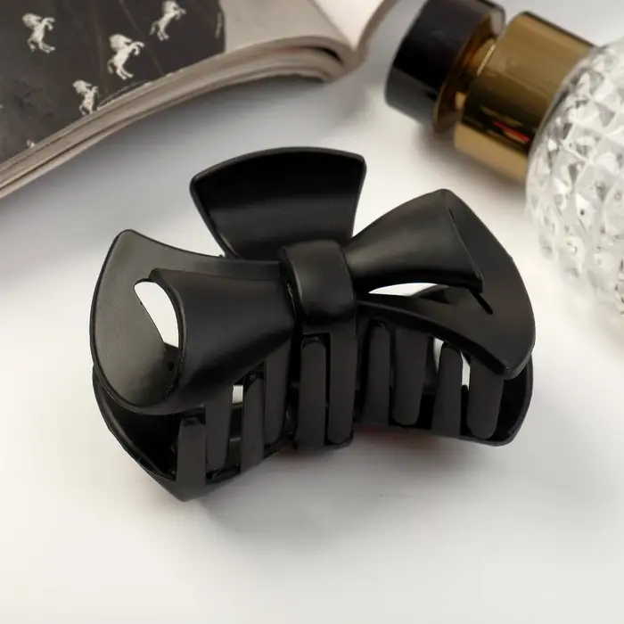 Крабик для волос &laquo;Матовый&raquo;, бантик люкс, 7.5 см, чёрный