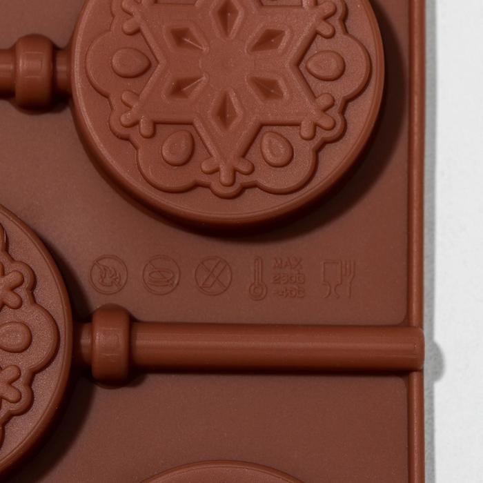 Форма для леденцов новогодняя Доляна &laquo;Морозко&raquo;, силикон, 24&times;9,5&times;1,5 см, 6 ячеек (4&times;4 см), с палочками, цвет МИКС