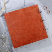 Книга пожеланий на свадьбу в деревянной обложке &laquo;Узоры&raquo;.