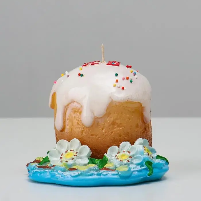 Свеча фигурная "Пасхальный кулич на подставке", 11х9 см, 270 гр