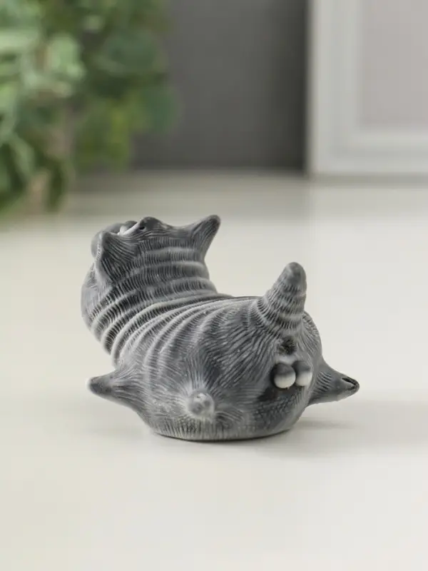 Сувенир "Кот летит на пузе" 4,5 см