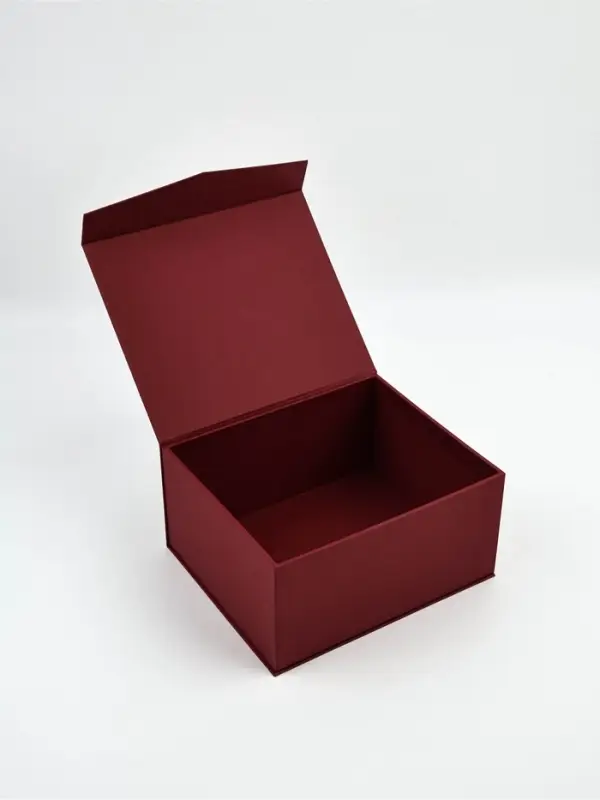 Подарочная коробка  "Лучшему во всём", бордовая,  21х17,5х10,5 см