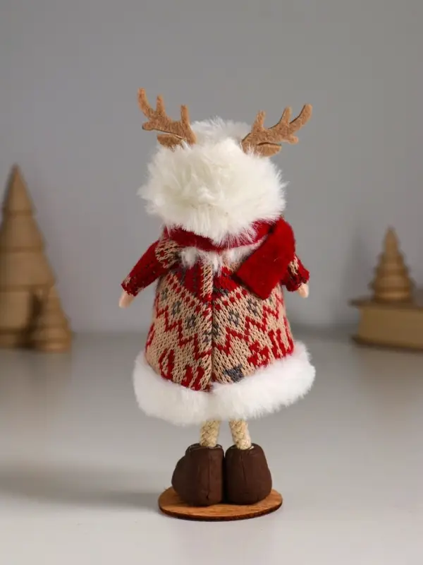 Кукла интерьерная "Малышка в вязаном платье в шапке с рожками" 6,5х6,5х16,5 см