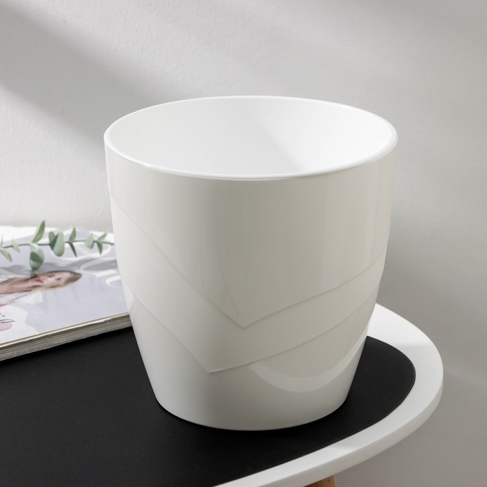 Кашпо для цветов со вставкой &laquo;Грация&raquo;, 4,5 л, цвет белый