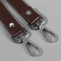 Ручка для сумки, с карабинами, 60 &plusmn; 1 &times; 2 см, цвет коричневый