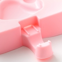 Форма для мороженого &laquo;Лапки&raquo;, силикон, 26&times;14 см, 4 ячейки (8,5&times;8,5 см), цвет МИКС