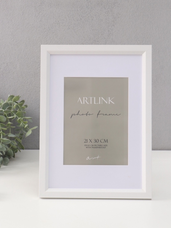 Фоторамка МДФ "Anna" 21х30 см, с паспарту (15х20 см), белый (пластиковый экран)