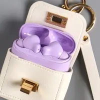 Брелок кожзам с карабином, с ремешком "Сумочка" белоснежный 6,2х2,5х7 см