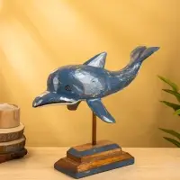 Сувенир на подставке "Дельфин" дерево 40х18х35 см