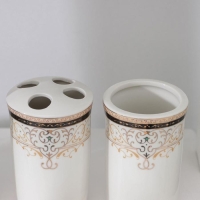 Набор аксессуаров для ванной комнаты Доляна &laquo;Золотая роскошь&raquo;, 4 предмета (дозатор 250 мл, мыльница, 2 стакана), цвет белый