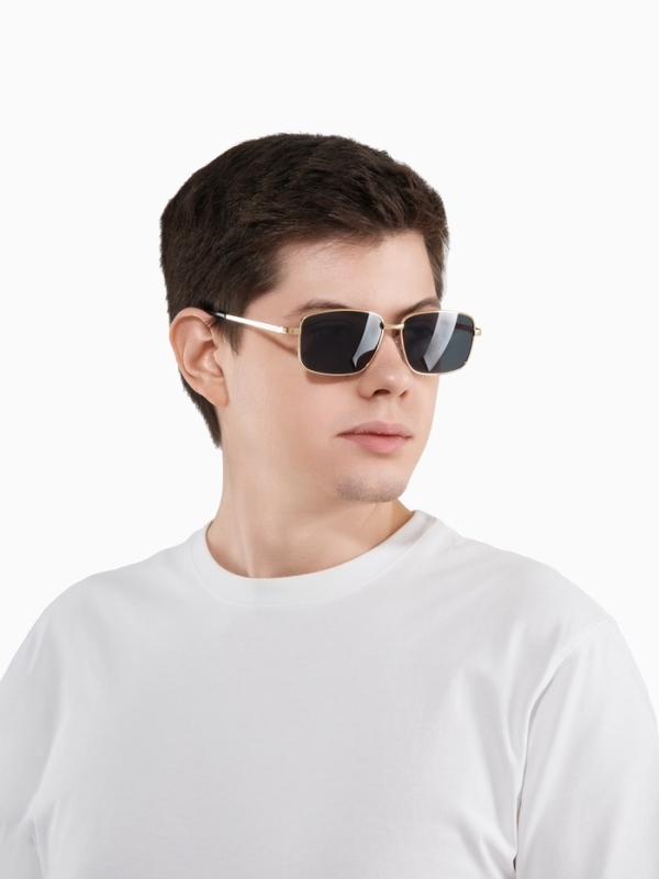 Очки солнцезащитные uv 400, дужка 13.5 см, ширина 12.8 см, линза 4.3 х 5.5 см