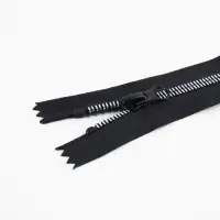 Молния &laquo;Трактор&raquo;, №5, неразъёмная, замок автомат, 18 см, чёрная, белая