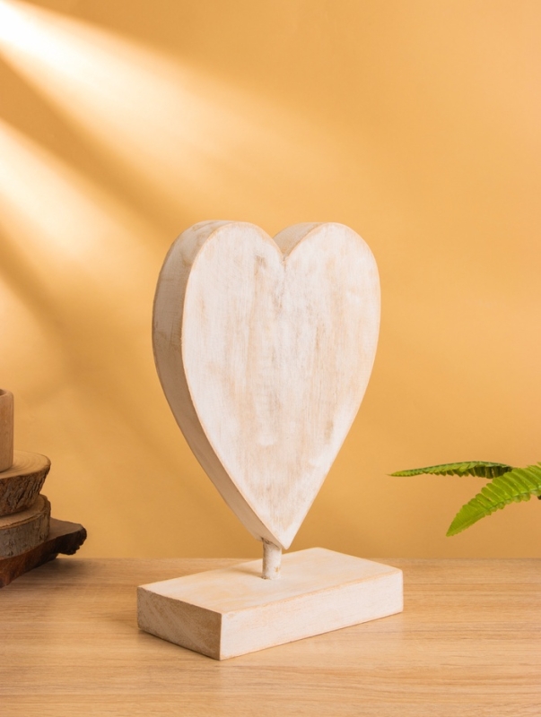 Сувенир на подставке "Сердце" дерево 20х9х27 см