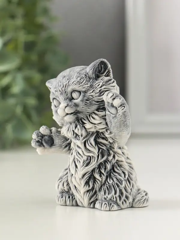 Сувенир "Котенок с растопыренными лапами" 8 см