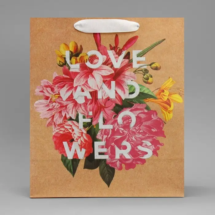 Пакет подарочный крафтовый, упаковка, &laquo;Love and flowers&raquo;, 23 х 27 х 11.5 см