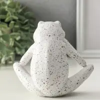Сувенир полистоун "Белая лягушка" 6х13,5х11,5 см