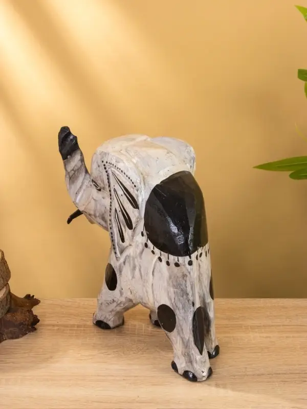 Сувенир "Слоник на прогулке" дерево 11х25х25 см