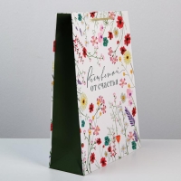 Пакет подарочный ламинированный, упаковка, &laquo;Расцветай от счастья&raquo;, L 28 х 38 х 9 см