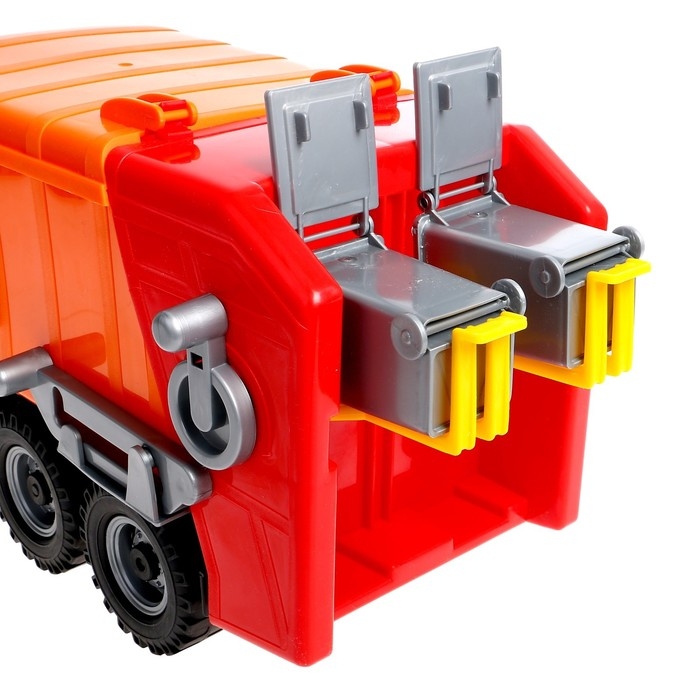 Мусоровоз &laquo;Мерседес&raquo;