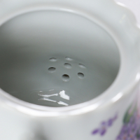 Чайник &laquo;Сирень&raquo;, 800 мл, цвет белый