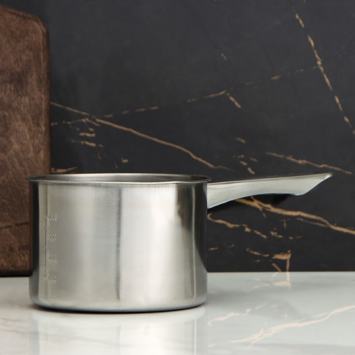 Ковш из нержавеющей стали &laquo;Базис&raquo;, 950 мл, d=14 см, с мерной шкалой, металлическая ручка
