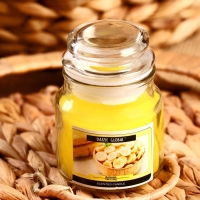 Свеча в банке "Банан" 82 гр 6х9х9 см