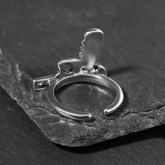 Кольцо GUN пистолет, цвет чернёное серебро, безразмерное