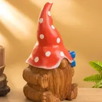 Сувенир "Гномик в красной шляпе" дерево Джампинис 15х15х30 см