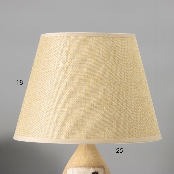 Настольная лампа с абажуром RISALUX &laquo;Фламинго&raquo;, Е14, 40 Вт, бежевый, 25&times;25&times;39 см