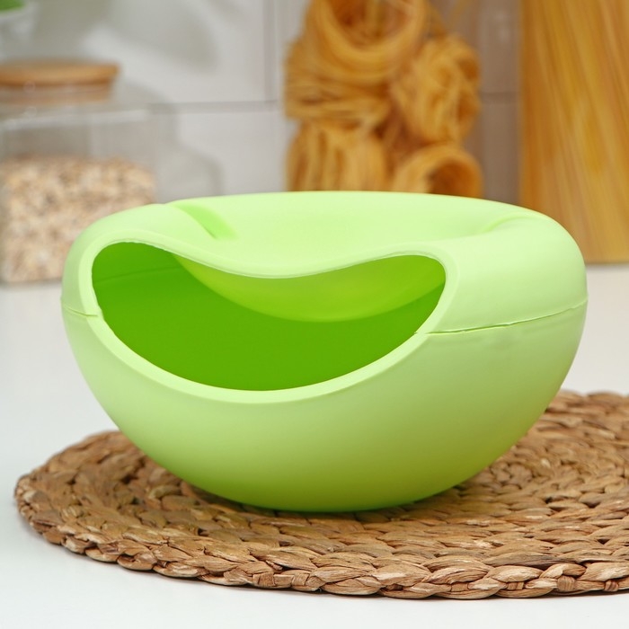 Тарелка пластиковая для семечек и орехов &laquo;Плэтэр&raquo;, 20&times;11 см, с подставкой для телефона, цвет МИКС